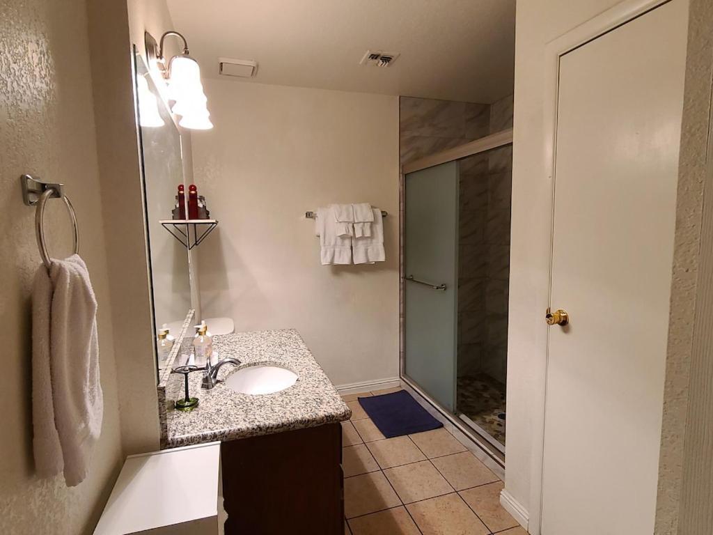 2Bed 1 Bath Condo Near Nellis Afb & The Strip Las Vegas Eksteriør billede